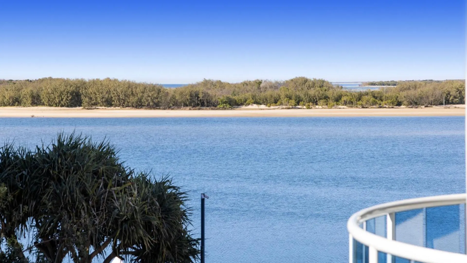 3 Bedroom Apartment With Lift Caloundra Australia